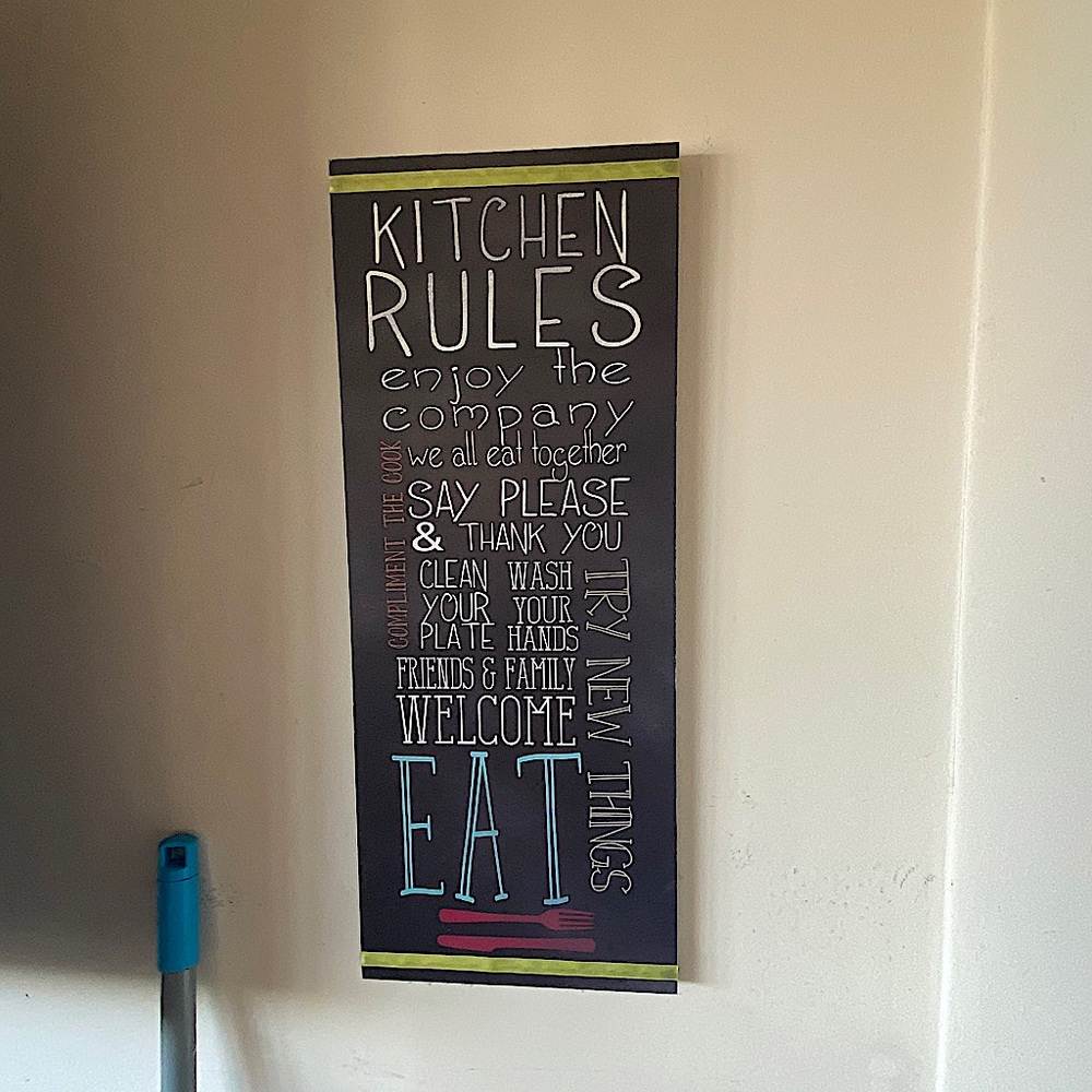 Kitchen Rules sign